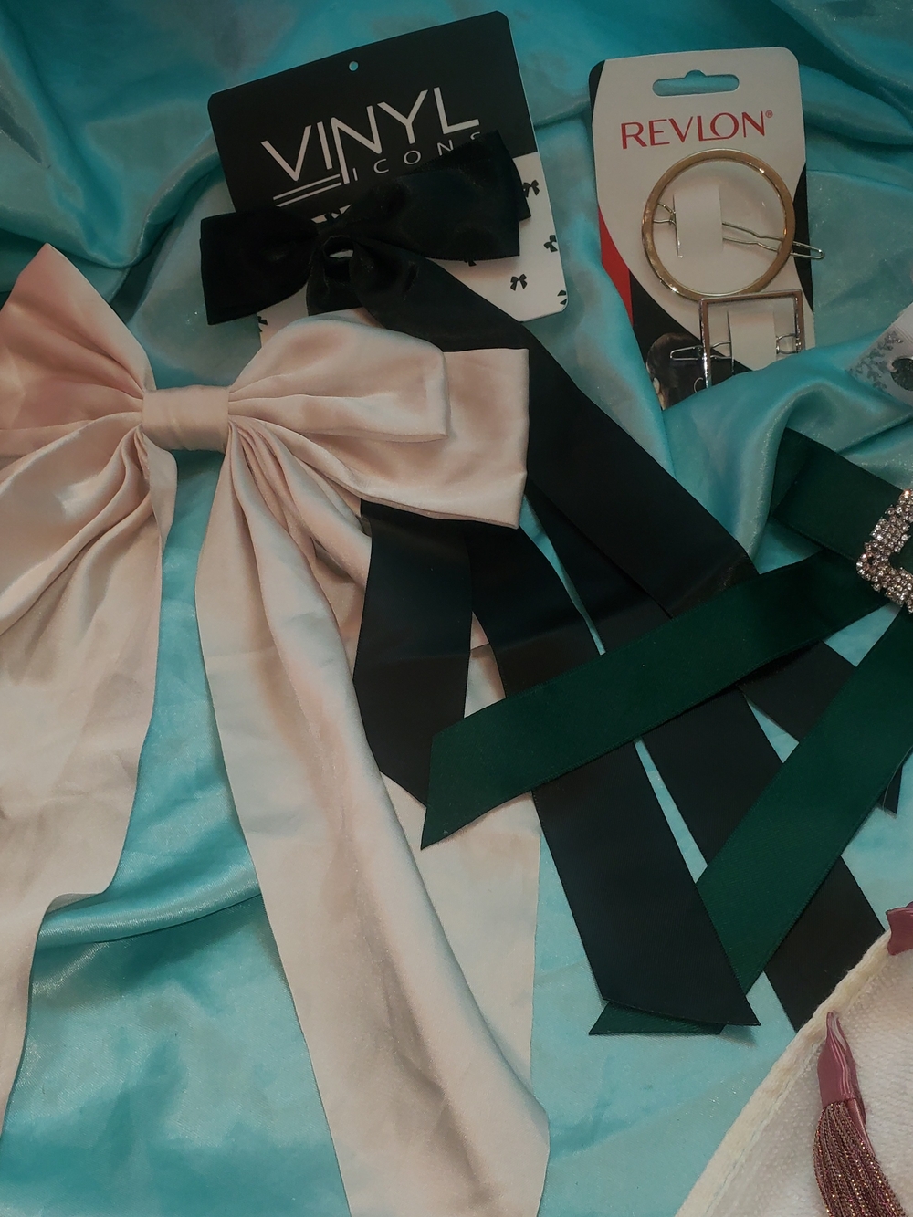 Hair Accessory Bundle - Picture 2 of 6